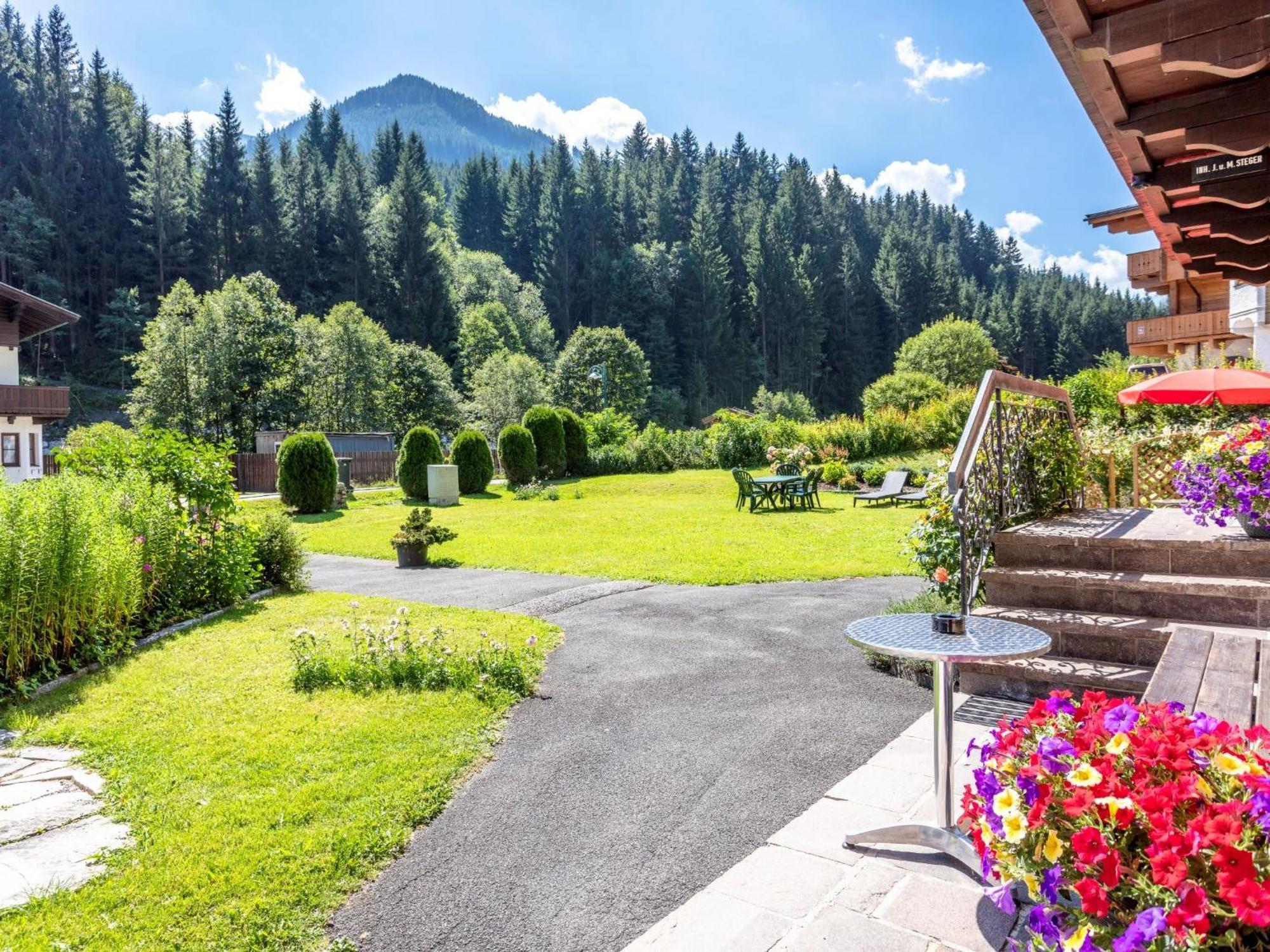 Apartments Salzburgerhof Saalbach-Hinterglemm Exterior photo